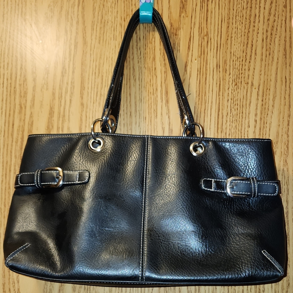 black tommy Hilfiger shoulder bag guc